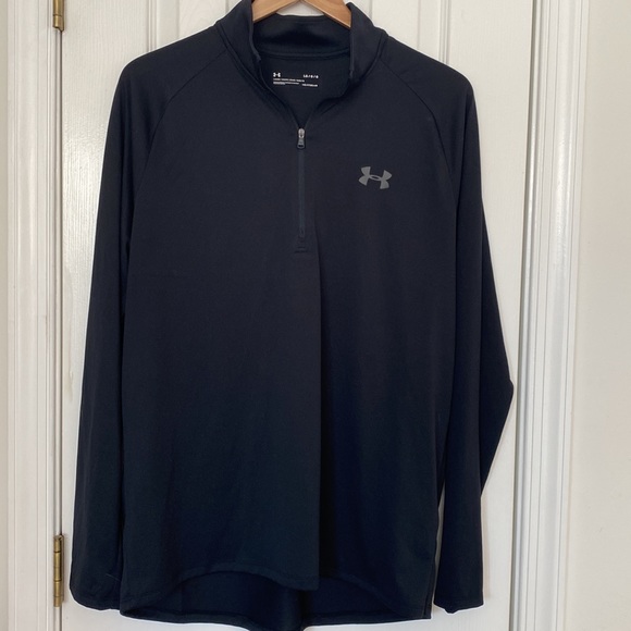 Under Armour Men’s Black 1/2 Zip Shirt - Picture 8 of 10